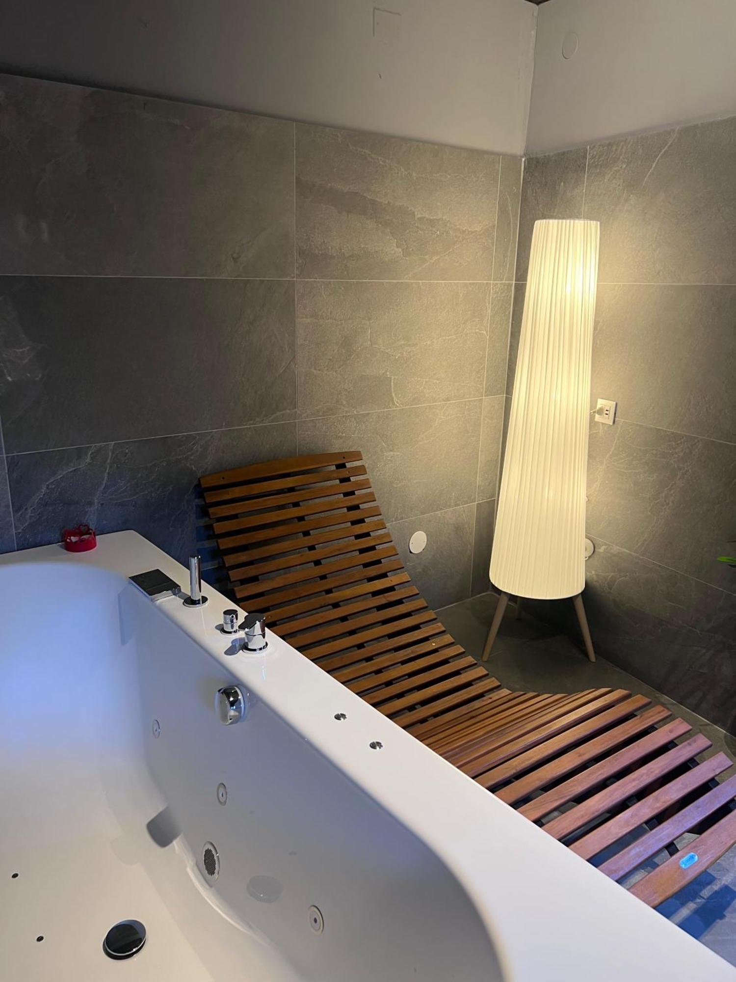Villa Como, Jacuzzi Spa And Private Pool Blevio Exterior photo